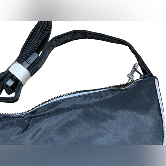 Becksondergaard Copenhagen shoulder nylon moon bag in black adjustable strap NWT - Picture 4 of 9